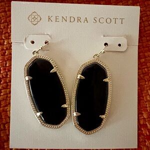 Kendra Scott Elle Gold and Onyx drop earrings